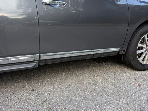 Used 2014 Nissan Pathfinder SL w/ SL Premium Package FWD image 14