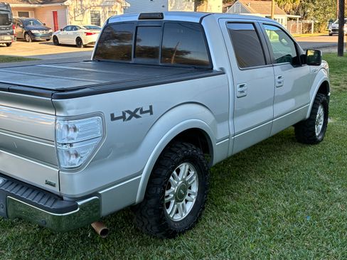 Used 2010 Ford F150 Lariat image 5