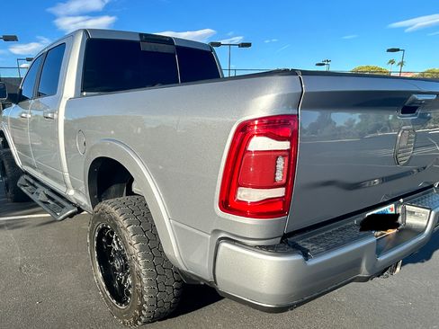 Used 2022 RAM 2500 Laramie AWD/4WD image 9