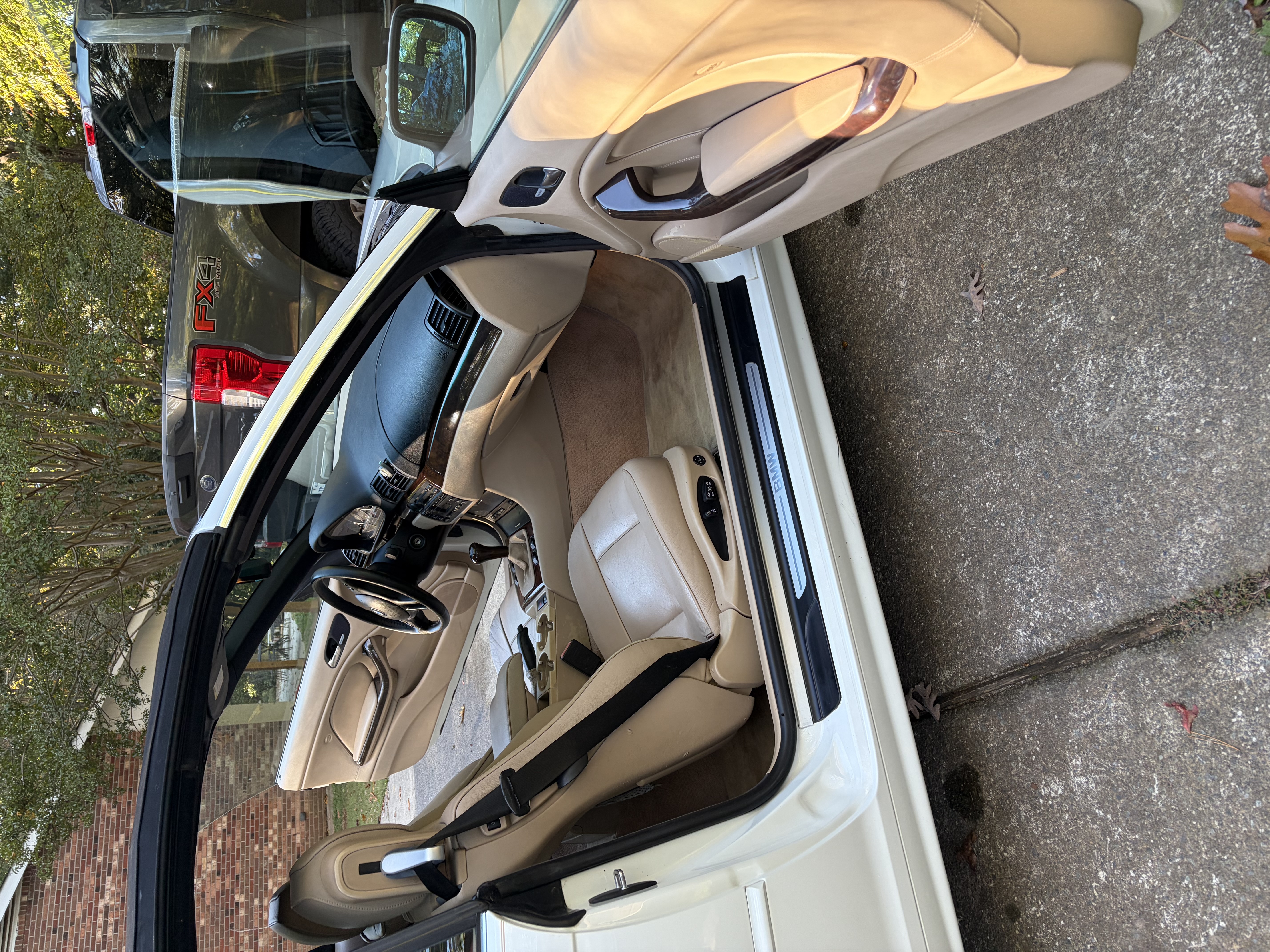 Used 2003 BMW 330Ci Convertible RWD image 15