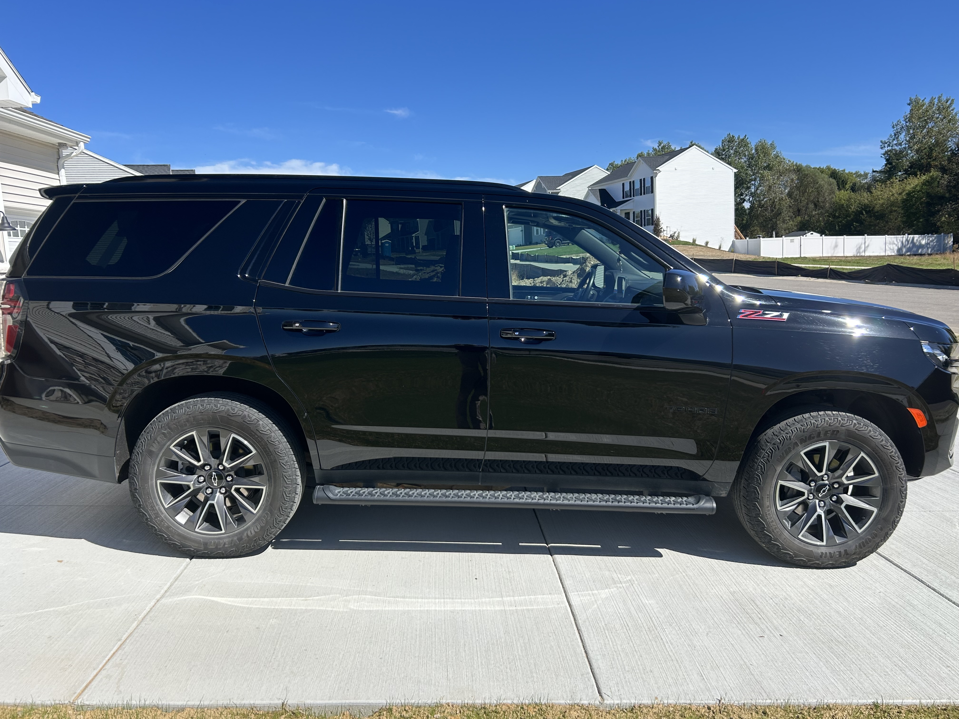 Used 2023 Chevrolet Tahoe Z71 AWD/4WD image 9