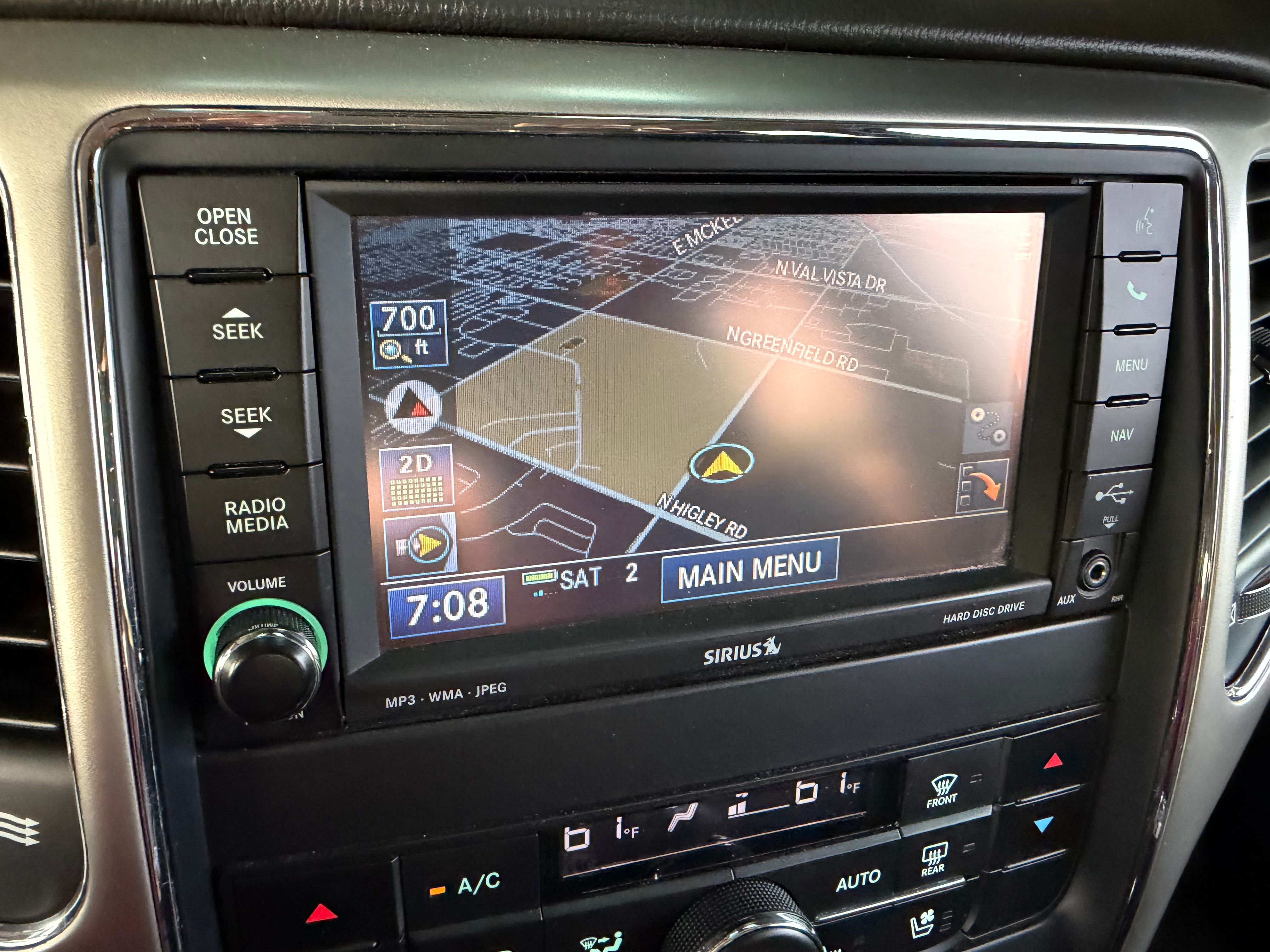 Used 2012 Jeep Grand Cherokee Overland AWD/4WD image 8