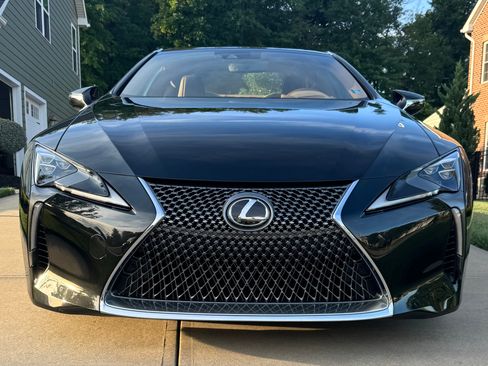 Used 2018 Lexus LC 500 Coupe w/ Sport Package RWD image 1