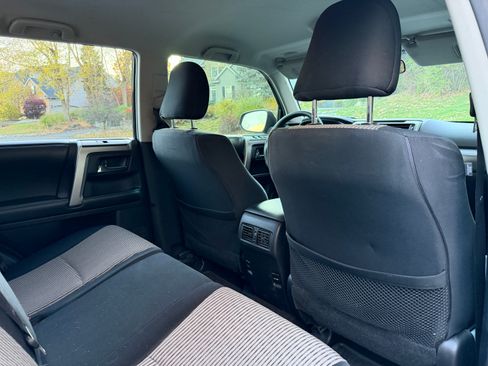 Used 2016 Toyota 4Runner SR5 image 15