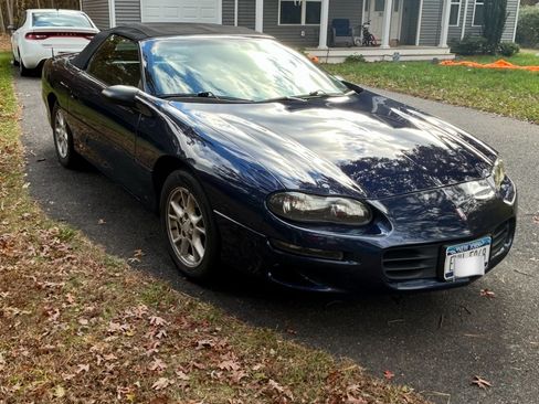 Used 2001 Chevrolet Camaro Z28 image 1