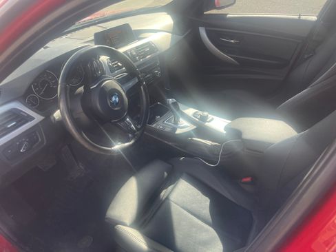 Used 2016 BMW 320i xDrive Sedan AWD/4WD image 5