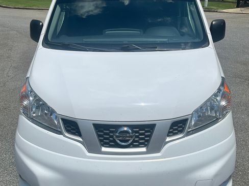 Used 2020 Nissan NV200 S FWD image 1