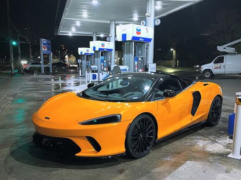 Used 2021 McLaren GT RWD image 8