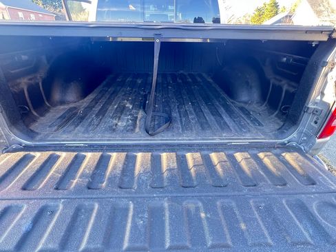 Used 2021 RAM 1500 Laramie image 8