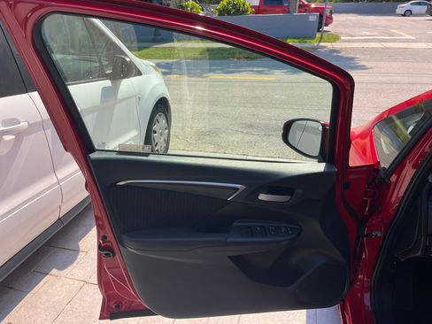 Used 2018 Honda Fit EX image 14