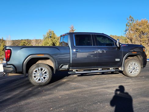 Used 2020 GMC Sierra 2500 Denali w/ Denali Ultimate Package image 8