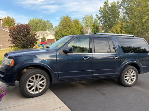 Used 2015 Ford Expedition Max Limited AWD/4WD image 1
