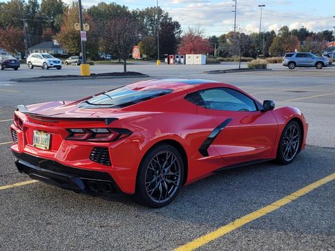 Used 2024 Chevrolet Corvette Stingray Preferred Cpe image 6