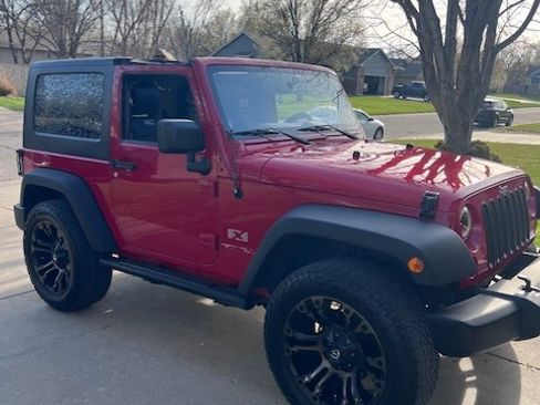 Used 2009 Jeep Wrangler X w/ Black Appearance Group image 12