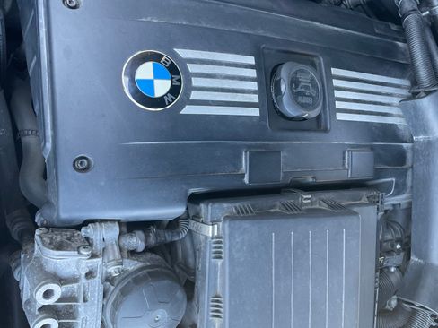 Used 2010 BMW 535i xDrive Wagon AWD/4WD image 11