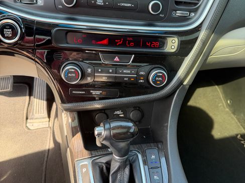 Used 2015 Kia Optima EX w/ EX Premium Package image 15