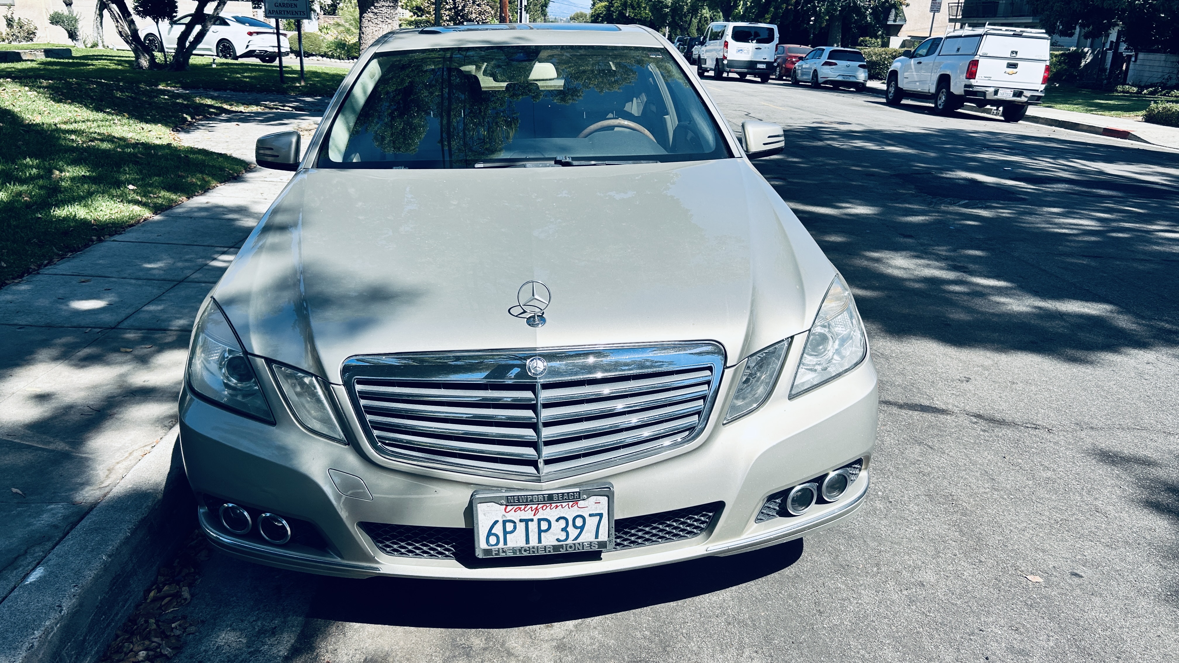 Used 2011 Mercedes-Benz E 350 Sedan image 4