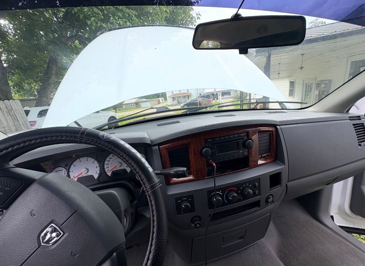 Used 2006 Dodge Ram 1500 Truck SLT AWD/4WD image 9