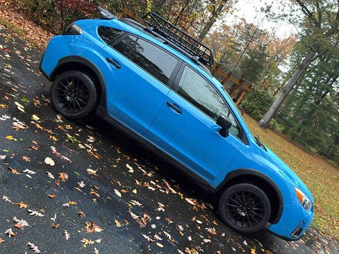 Used 2016 Subaru Crosstrek 2.0i Premium w/ Moonroof Package image 2