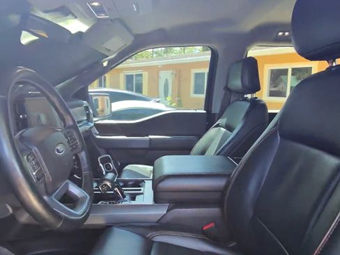 Used 2022 Ford F150 Lariat image 9