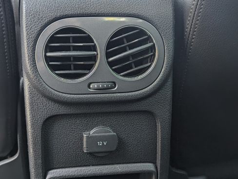 Used 2016 Volkswagen Tiguan SEL image 27