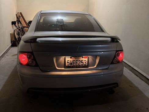 Used 2005 Pontiac GTO RWD image 2