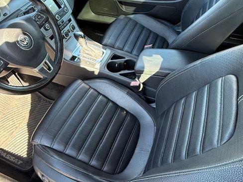 Used 2013 Volkswagen CC Lux image 9