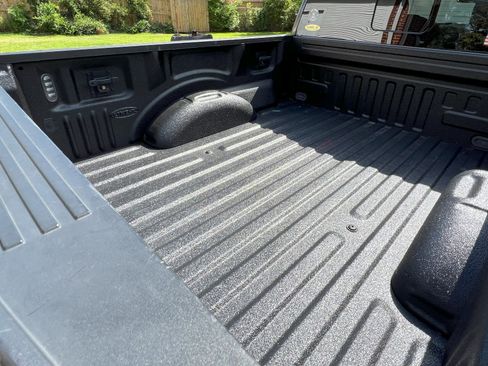 Used 2016 Ford F150 XLT w/ Equipment Group 302A Luxury image 11