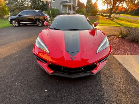 Used 2022 Chevrolet Corvette Stingray Preferred Cpe w/ Z51 Performance Package RWD image 16