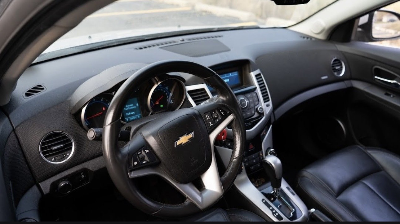 Used 2011 Chevrolet Cruze LT FWD image 9