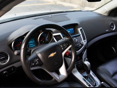 Used 2011 Chevrolet Cruze LT FWD image 9