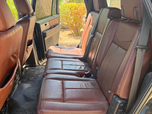 Used 2014 Ford Expedition King Ranch AWD/4WD image 10