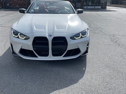 Used 2022 BMW M4 xDrive Competition w/ M Carbon Exterior Package image 28