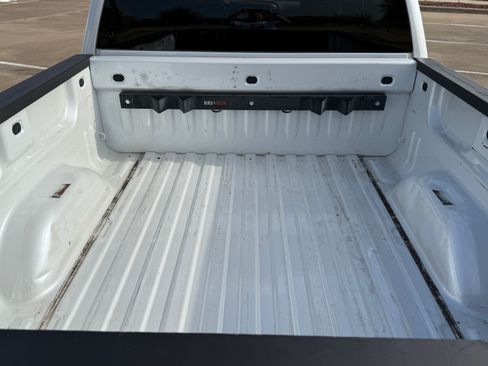 Used 2018 Chevrolet Silverado 1500 LT w/ Texas Edition image 10