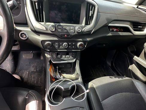 Used 2018 GMC Terrain SLT image 10