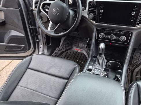 Used 2022 Volkswagen Atlas SE image 13