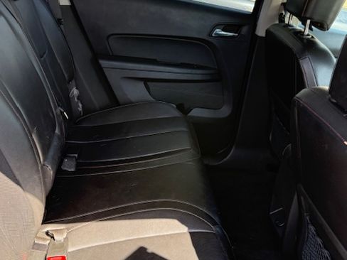 Used 2010 GMC Terrain SLT image 6