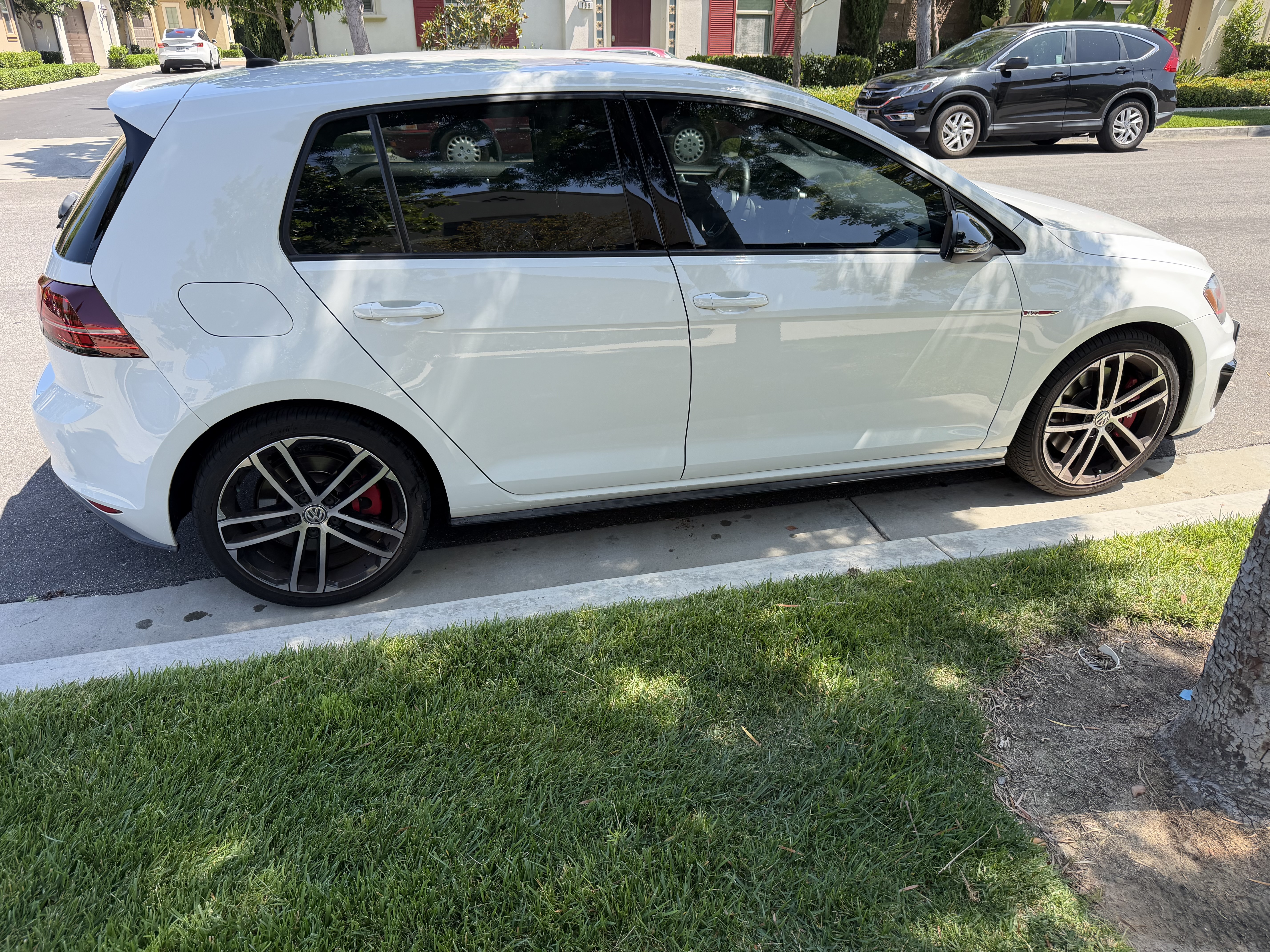 Used 2017 Volkswagen GTI Sport FWD image 6