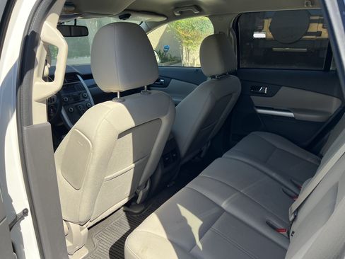 Used 2013 Ford Edge SE image 4