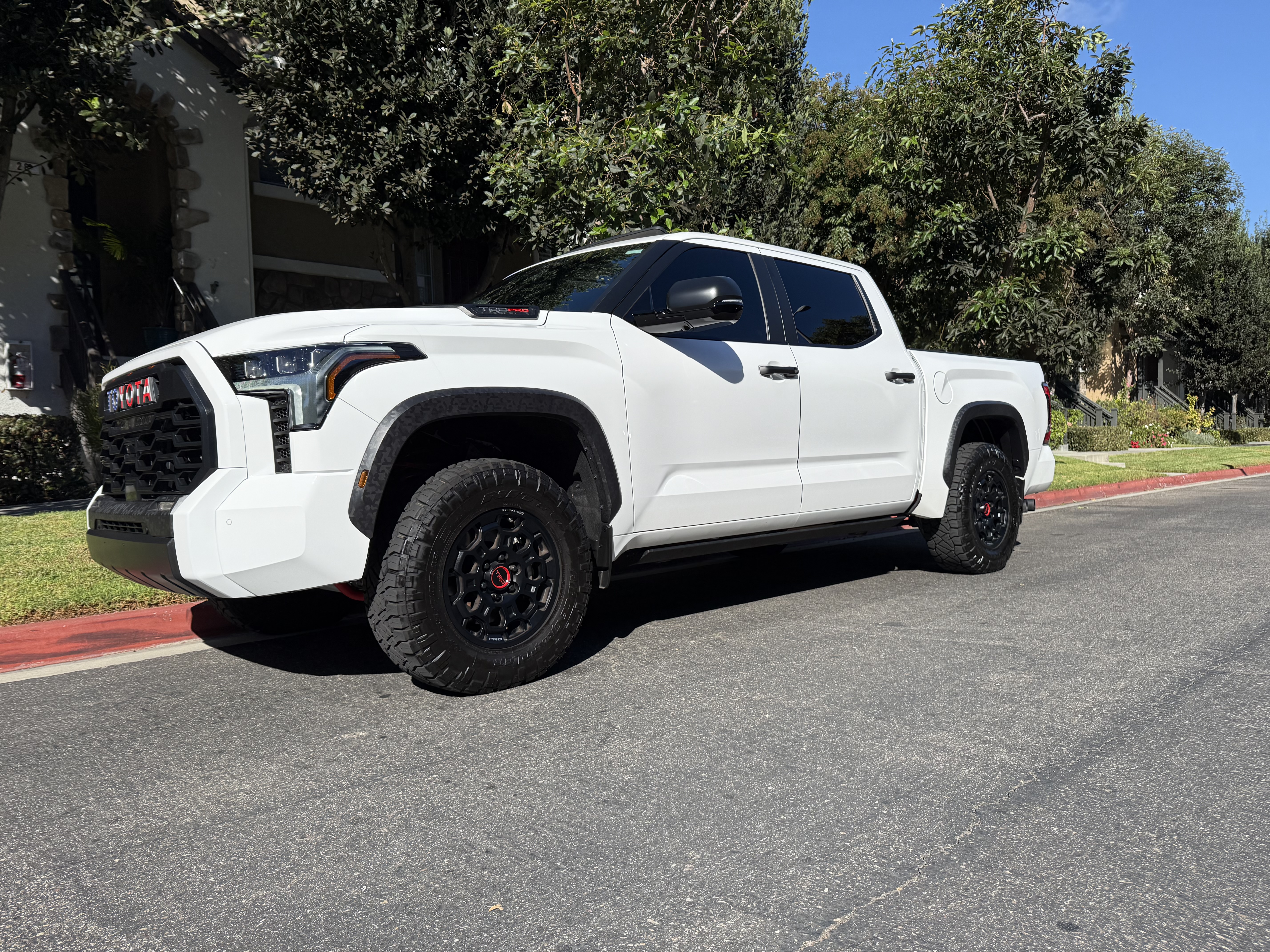 Used 2025 Toyota Tundra TRD Pro AWD/4WD image 2