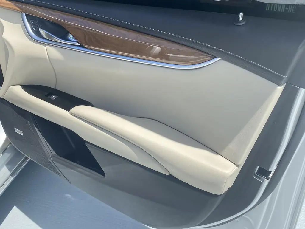Used 2018 Cadillac XTS Luxury FWD image 11