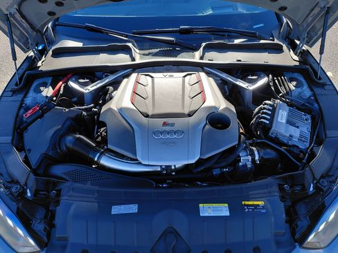 Used 2021 Audi RS 5 Sportback w/ Black Optic Carbon Package image 20