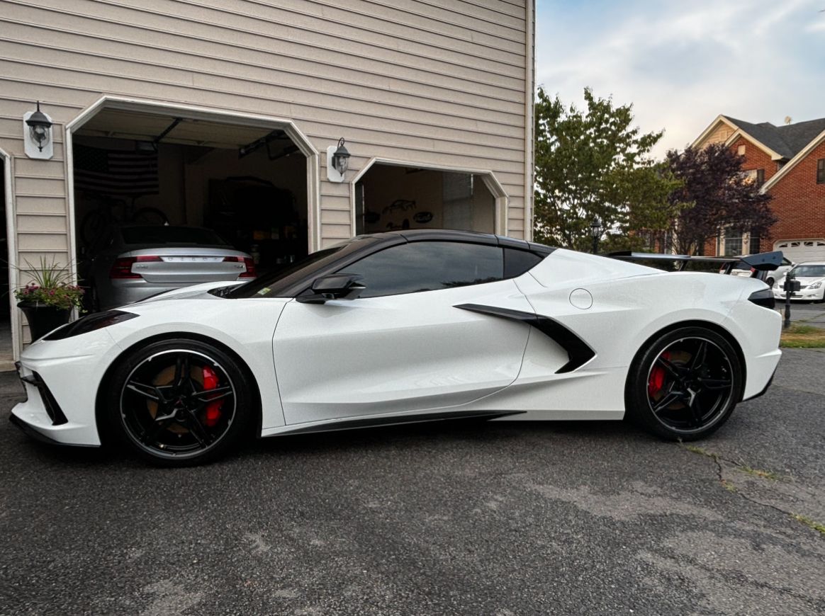 Used 2020 Chevrolet Corvette Stingray Preferred Cpe w/ 2LT Preferred Equipment Group RWD image 6