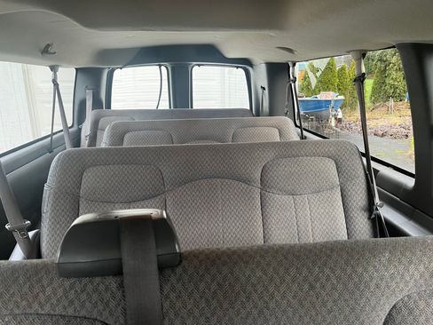 Used 2005 Chevrolet Express 3500 LS Extended Van 3D w/ LS Preferred Equipment Group image 4
