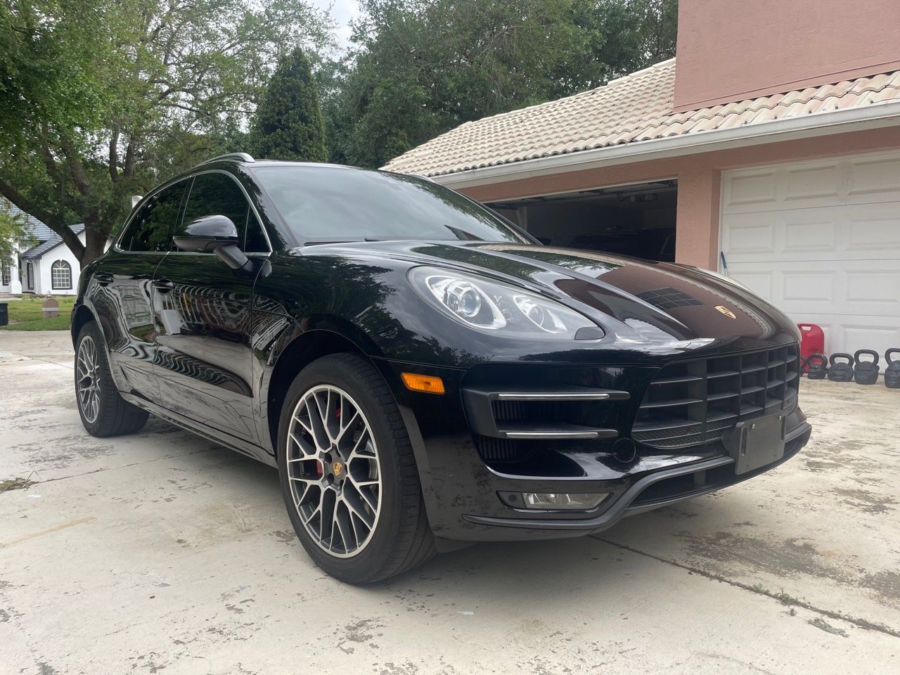 Used 2015 Porsche Macan Turbo AWD/4WD image 4