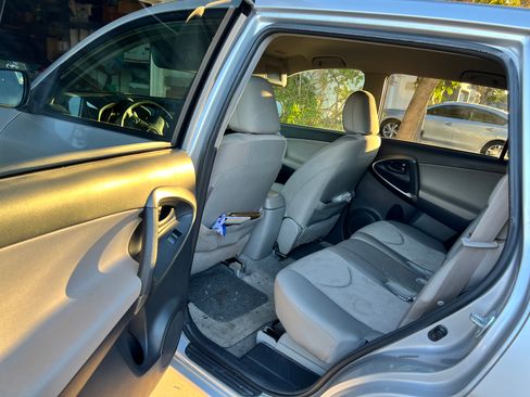 Used 2010 Toyota RAV4 2WD w/ 3rd Row image 9