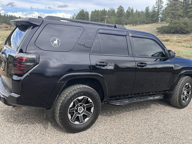 Used 2022 Toyota 4Runner TRD Off-Road Premium AWD/4WD image 4