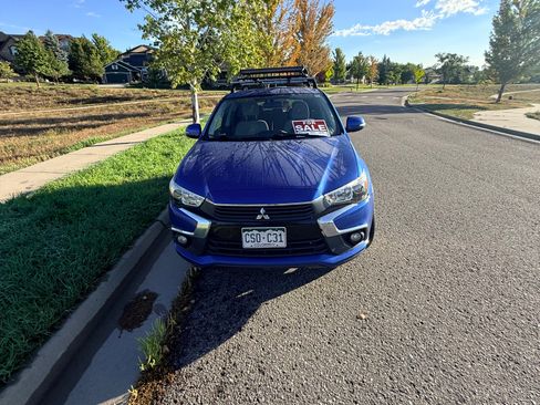 Used 2017 Mitsubishi Outlander Sport SE AWD/4WD image 2