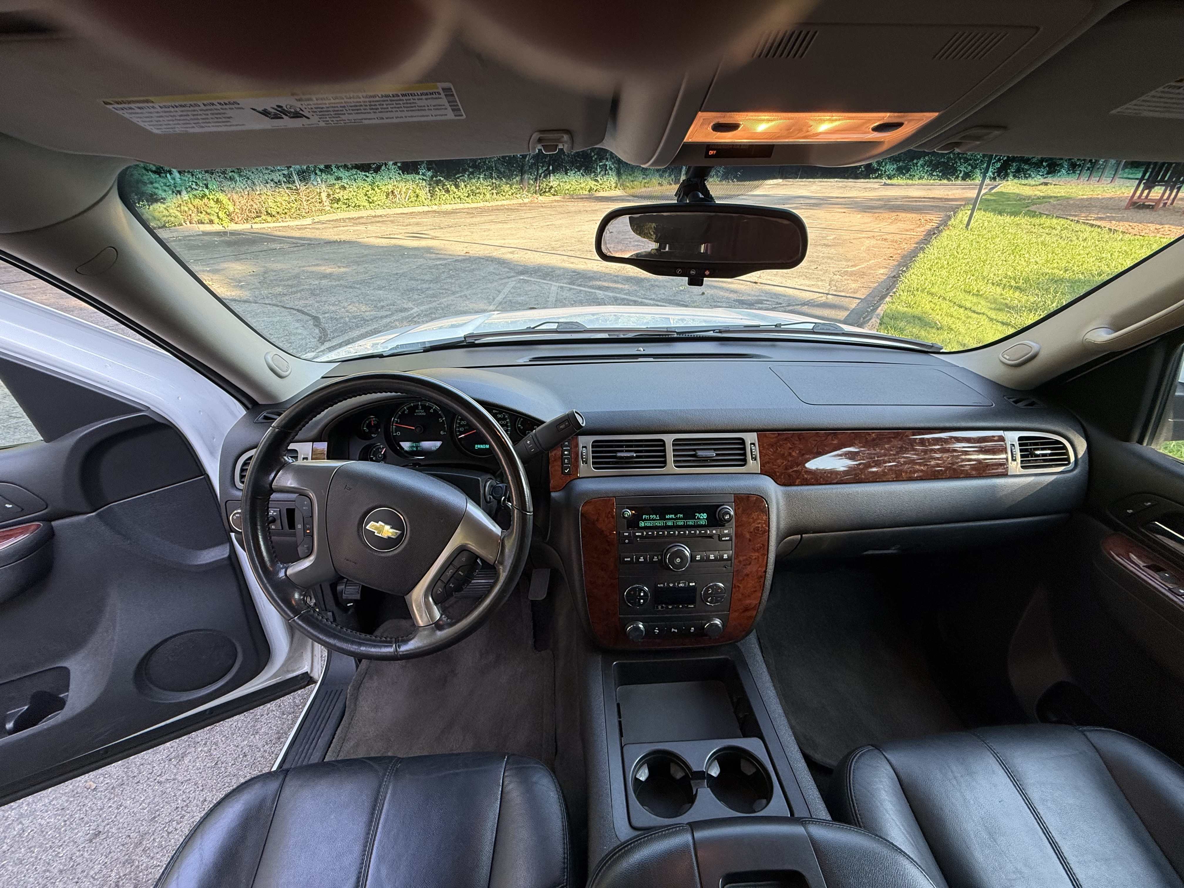 Used 2012 Chevrolet Tahoe LT RWD image 10