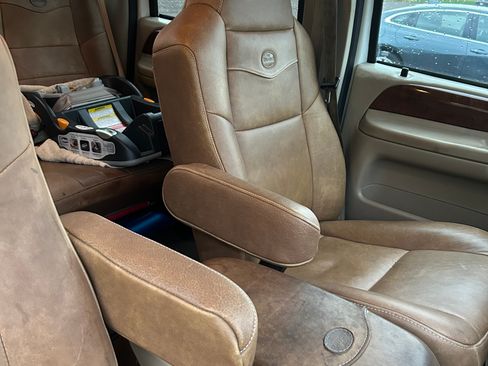 Used 2004 Ford F250 King Ranch image 9